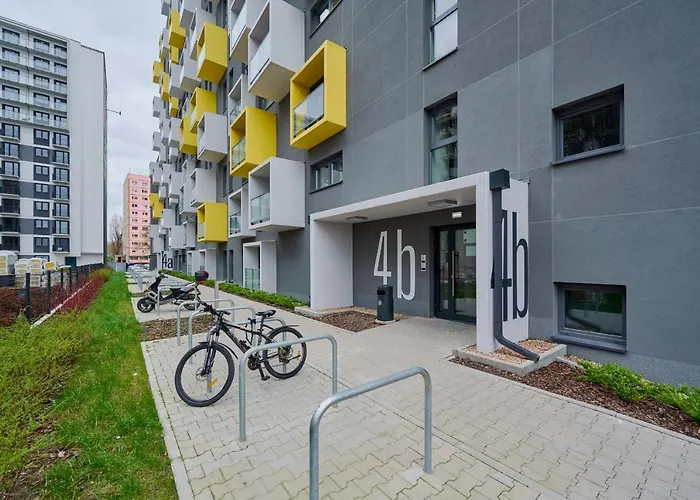 Cozy Studio Jaworska With Free Garage By Noclegi Renters